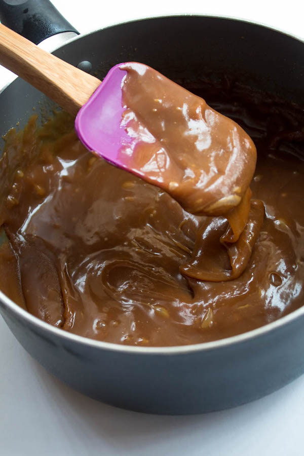 Beautiful, thick, mouth-watering homemade caramel sauce that you can use as a topping for ice-cream or any dessert!