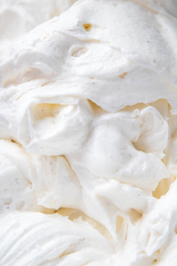 A light, fluffy, and dreamy Vanilla Buttercream Frosting. Perfect for frosting cakes, cupcakes, and more!