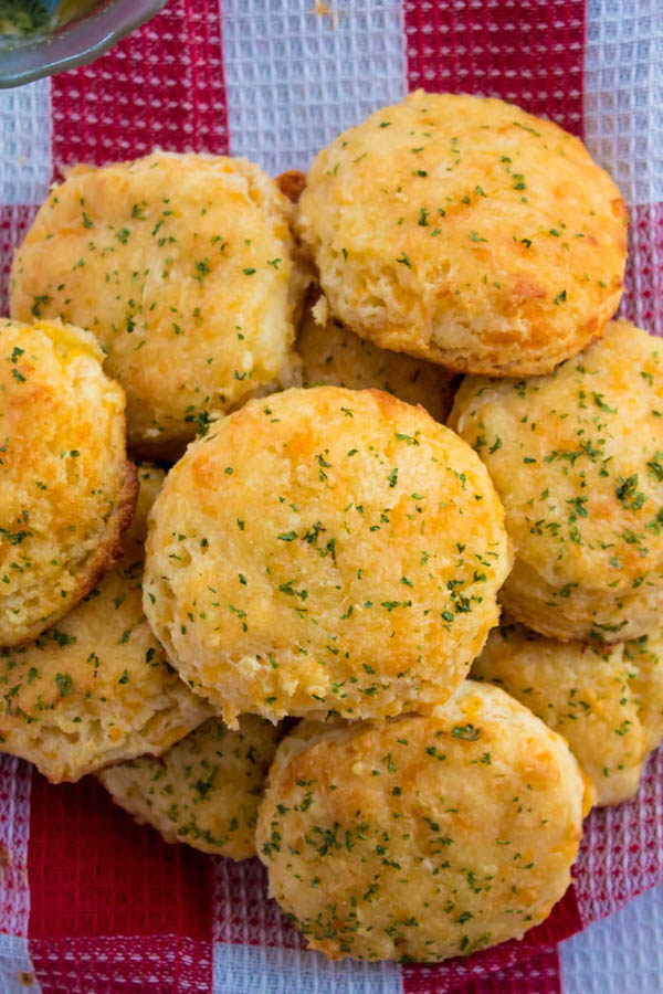 These Homemade Cheddar Biscuits are extremely tender, fluffy, buttery and savory. This is the perfect side dish to add to your Holiday dinner menu.