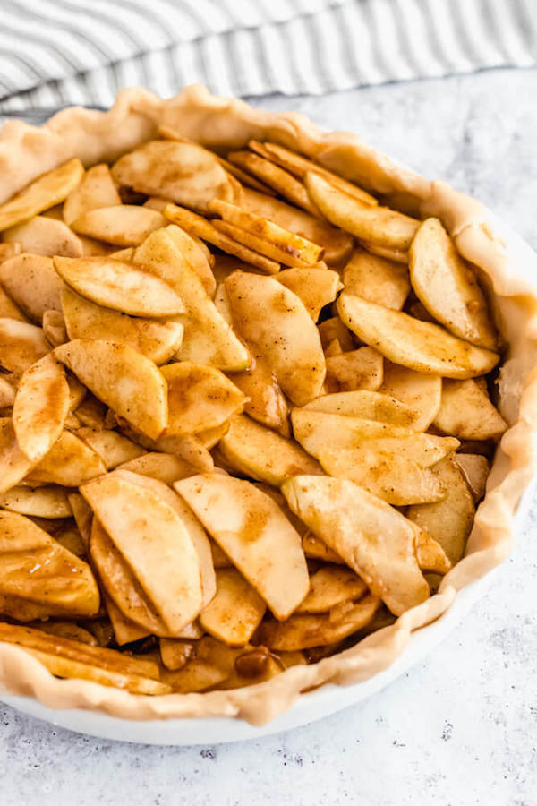 pie crust filled with apples