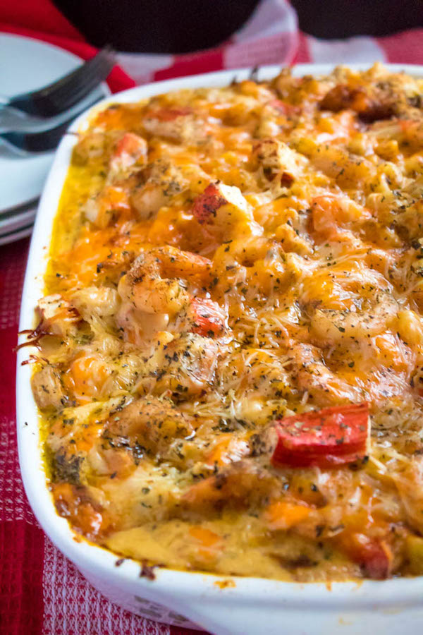 This Cajun Shrimp and Crab Mac and Cheese is super creamy, cheesy and decadent. This delicious spin to the classic dish will surely be your new favourite!
