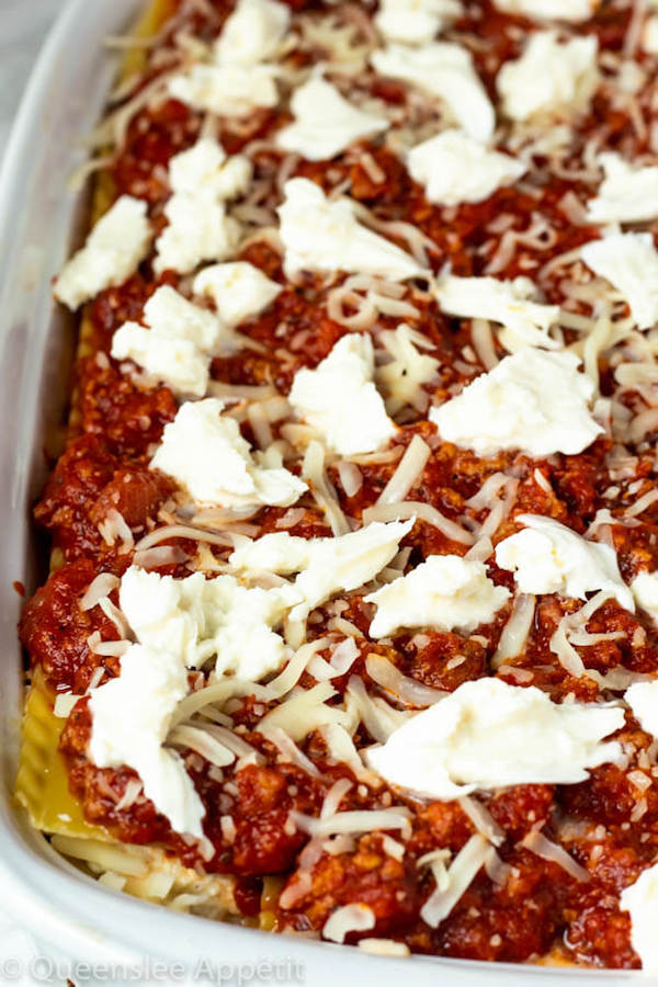 This Lasagna is the best I've ever had! Layers of a thick and meaty sauce, creamy ricotta filling and a cheesy topping. I guarantee this will be your new favourite go-to recipe for the holidays!