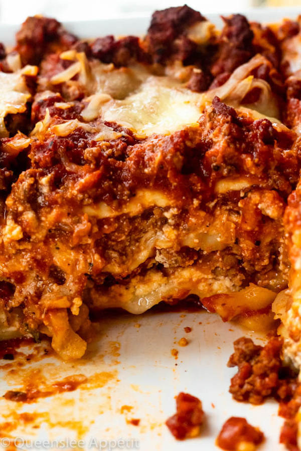 This Lasagna is the best I've ever had! Layers of a thick and meaty sauce, creamy ricotta filling and a cheesy topping. I guarantee this will be your new favourite go-to recipe for the holidays!