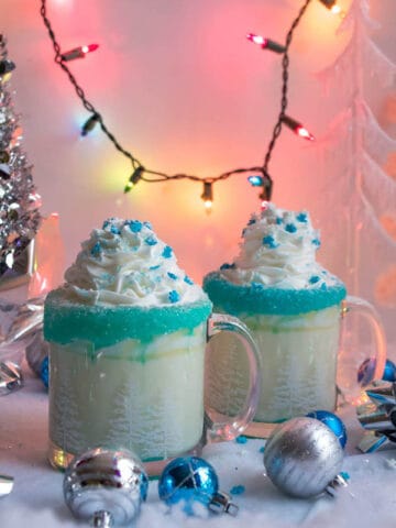 This Winter Wonderland White Hot Chocolate is a fun and festive drink perfect for winter! It's almost too cute to drink!