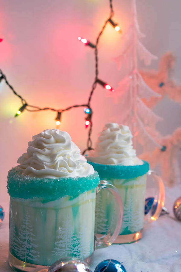 This Winter Wonderland White Hot Chocolate is a fun and festive drink perfect for winter! It's almost too cute to drink!