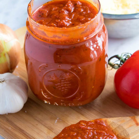 This Homemade Pizza Sauce is the perfect addition to your homemade pizza. Easy to make and packed with flavour — once you make this sauce, you'll never resort to store bought again!