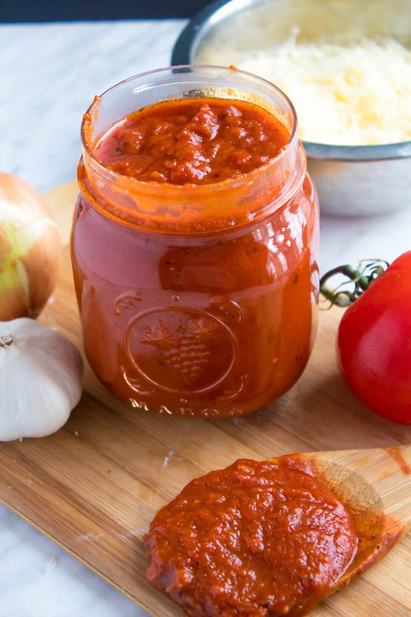 This Homemade Pizza Sauce is the perfect addition to your homemade pizza. Easy to make and packed with flavour — once you make this sauce, you'll never resort to store bought again!