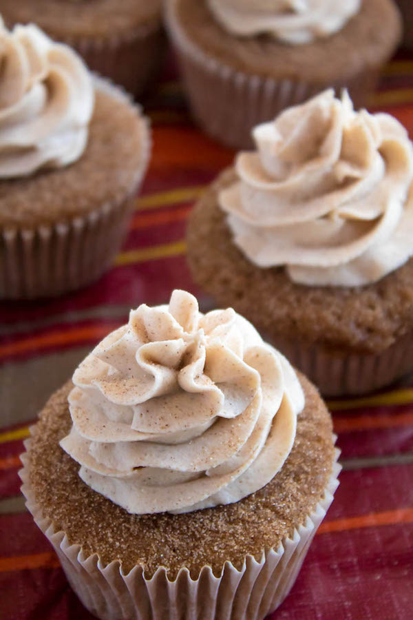 Take your favourite cinnamon/sugar treat and turn it into cupcakes! These Dulce de Leche Churro Cupcakes are a must for Cinco de Mayo! Soft and fluffy cinnamon cupcakes, filled with gooey dulce de leche, dipped in cinnamon sugar, topped with cinnamon buttercream and a dulce de leche filled churro!