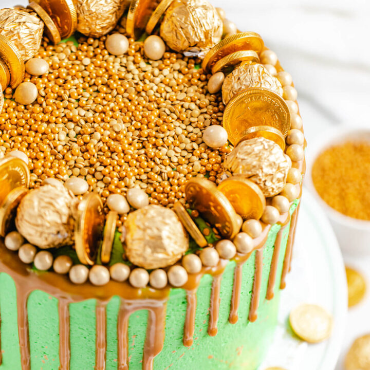 Pot of Gold Rainbow Cake