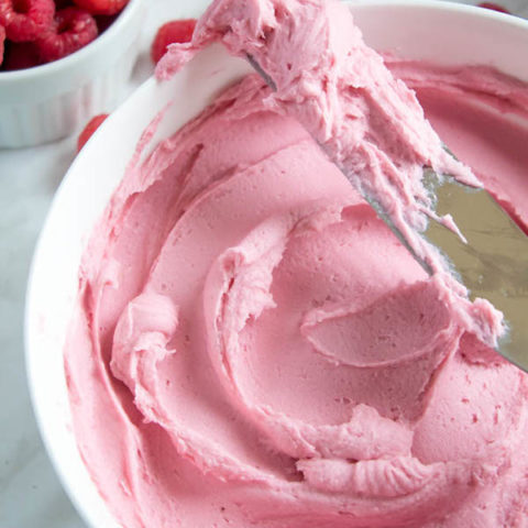 This Dreamy Raspberry Buttercream Frosting is perfectly light, fluffy and creamy. With an authentic raspberry flavour and gorgeous pink colour, this frosting will pair perfectly with any summer, Valentines Day or Mother’s Day dessert! 