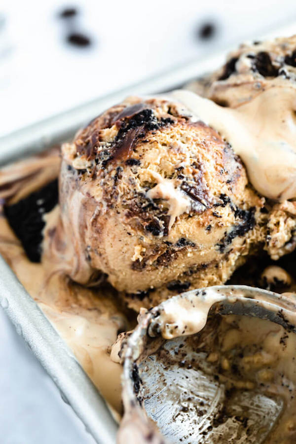 no-churn coffee ice cream with chunks of Oreo and a swirl of Nutella ganache