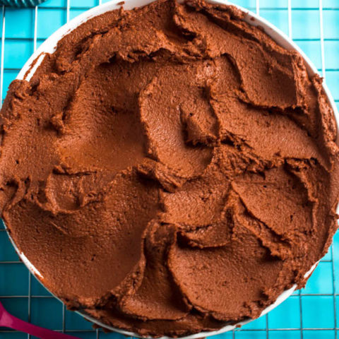 This Dreamy Vegan Chocolate Buttercream Frosting is perfectly rich, creamy and delicious. It’s 100% dairy-free so it would pair perfectly with all of your favourite vegan cakes and cupcakes! 
