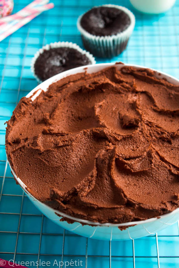 This Dreamy Vegan Chocolate Buttercream Frosting is perfectly rich, creamy and delicious. It’s 100% dairy-free so it would pair perfectly with all of your favourite vegan cakes and cupcakes! 
