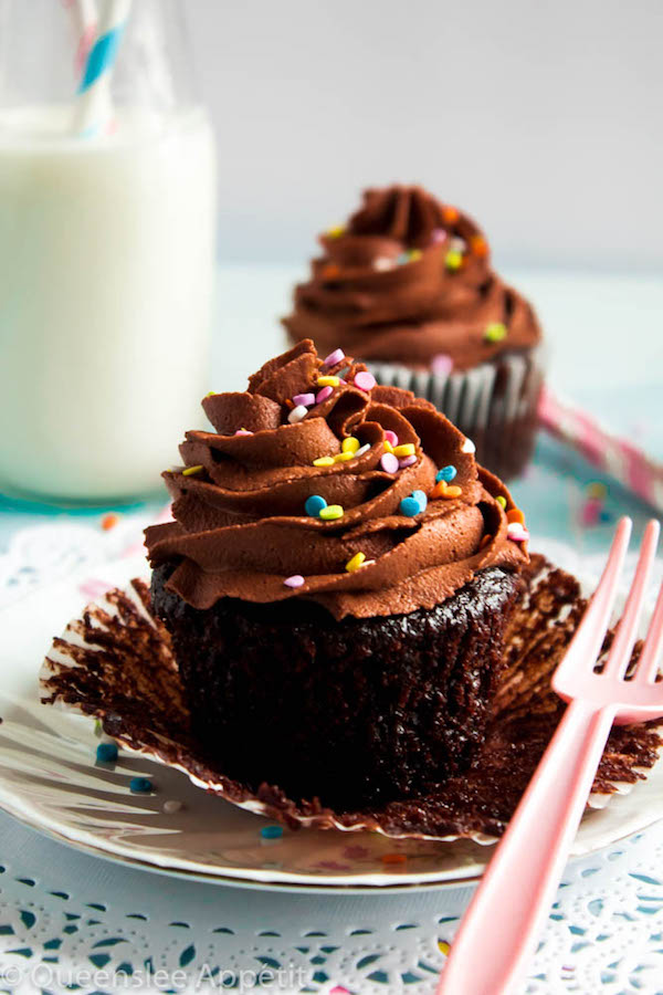 These Vegan Chocolate Cupcakes are super moist and full of chocolate flavour! Topped with a luxuriously rich Vegan Chocolate Buttercream, you’d never guess that these cupcakes are 100% dairy and egg-free! 