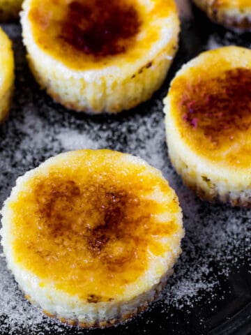 Classic Creme Brûlée and Creamy Cheesecake collaborate to make these incredible Mini Creme Brûlée Cheesecakes! With a custard based cheesecake topped with a yummy caramelized sugar topping, these mini treats are sure to be a huge hit! 