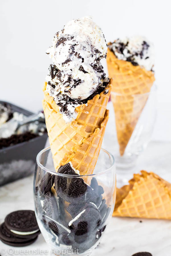 Creamy and silky ice cream flavoured with Oreo cream filling and loaded with Oreos inside and on top of the ice cream! No ice cream machine is needed to make the best No-Churn Oreo Ice Cream ever! 