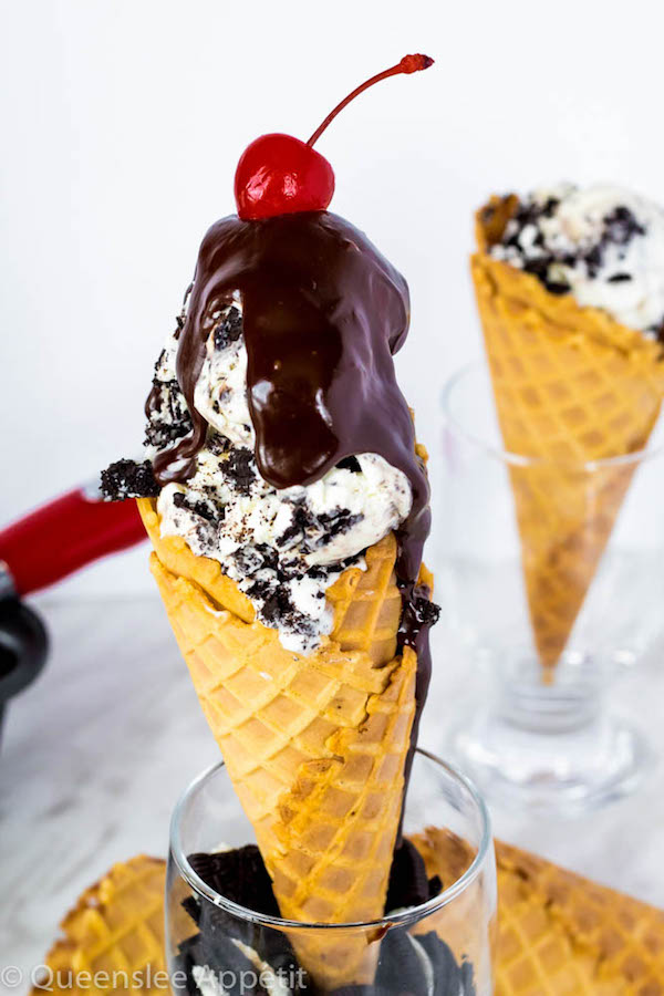Creamy and silky ice cream flavoured with Oreo cream filling and loaded with Oreos inside and on top of the ice cream! No ice cream machine is needed to make the best No-Churn Oreo Ice Cream ever! 