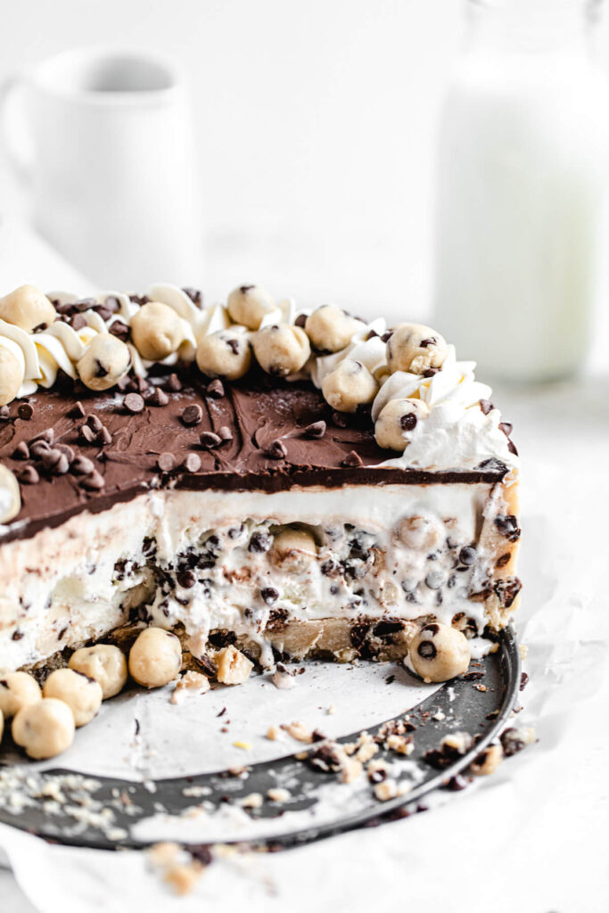 Chocolate Chip Cookie Dough Ice Cream Cake Queenslee Appétit