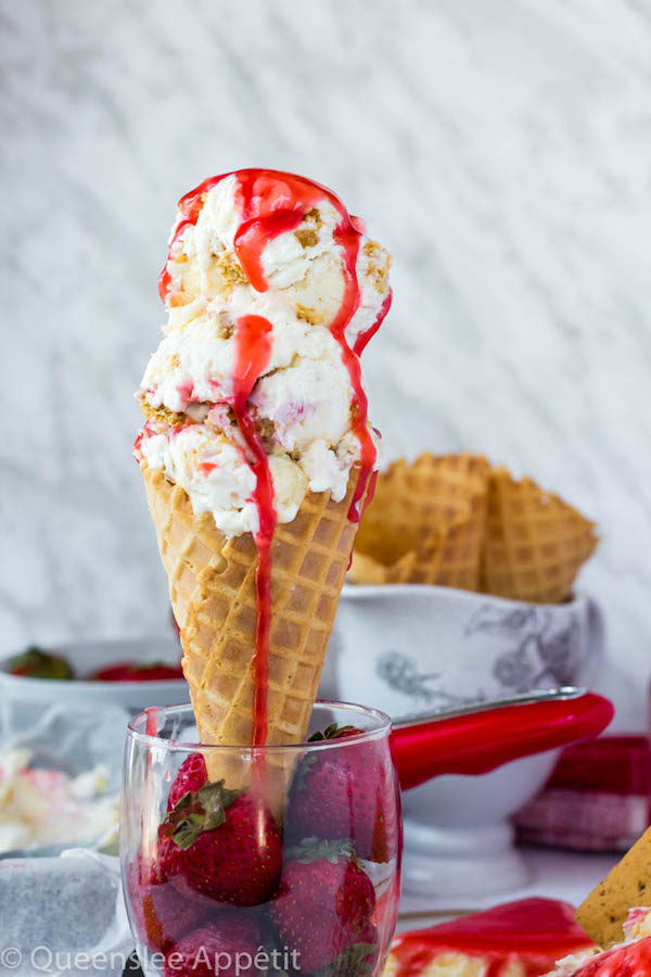 This No-Churn Strawberry Cheesecake Ice Cream consists of a cheesecake flavoured ice cream base that’s loaded with cheesecake and graham cracker pieces and a swirl of sweet homemade strawberry sauce. This simple and delicious dessert just screams summer!