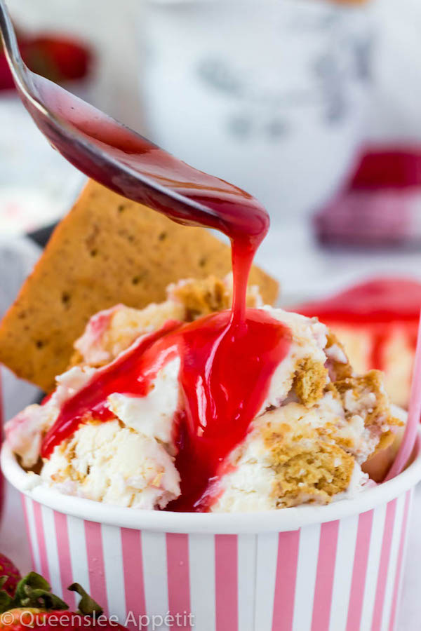 This No-Churn Strawberry Cheesecake Ice Cream consists of a cheesecake flavoured ice cream base that’s loaded with cheesecake and graham cracker pieces and a swirl of sweet homemade strawberry sauce. This simple and delicious dessert just screams summer!