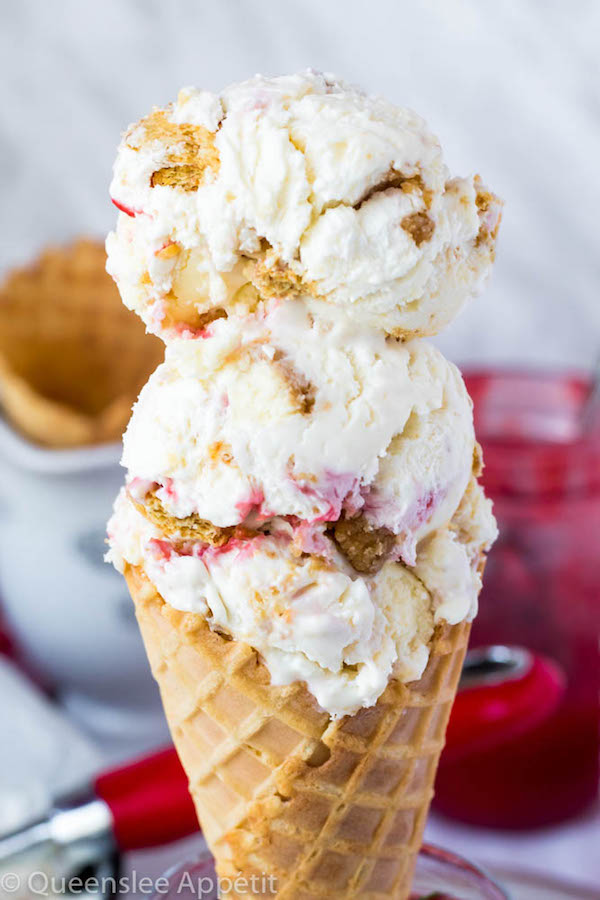 This No-Churn Strawberry Cheesecake Ice Cream consists of a cheesecake flavoured ice cream base that’s loaded with cheesecake and graham cracker pieces and a swirl of sweet homemade strawberry sauce. This simple and delicious dessert just screams summer!