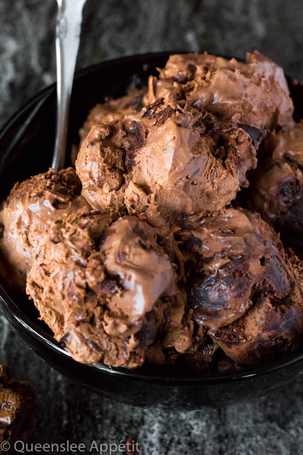 This No-Churn Brownie Fudge Swirl Ice Cream is for hardcore chocolate lovers only. This rich and creamy chocolate ice cream is loaded with chocolate chunks, chunks of brownies and swirled with silky ganache! 