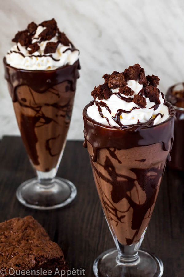 This Brownie Milkshake is a super decadent treat every chocolate lover should taste at least once! Loaded with brownie chunks and decorated with ganache, this milkshake is packed with delicious chocolate flavour. 