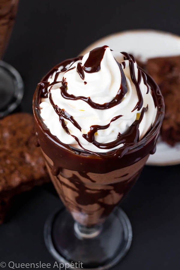 This Brownie Milkshake is a super decadent treat every chocolate lover should taste at least once! Loaded with brownie chunks and decorated with ganache, this milkshake is packed with delicious chocolate flavour. 