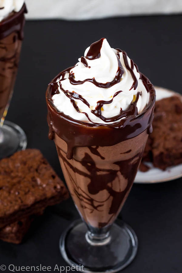 This Brownie Milkshake is a super decadent treat every chocolate lover should taste at least once! Loaded with brownie chunks and decorated with ganache, this milkshake is packed with delicious chocolate flavour. 