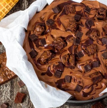 This No-Churn Brownie Fudge Swirl Ice Cream is for hardcore chocolate lovers only. This rich and creamy chocolate ice cream is loaded with chocolate chunks, chunks of brownies and swirled with silky ganache! 