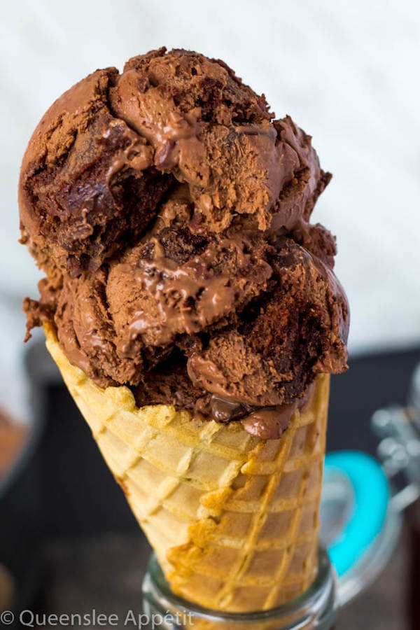 This No-Churn Brownie Fudge Swirl Ice Cream is for hardcore chocolate lovers only. This rich and creamy chocolate ice cream is loaded with chocolate chunks, chunks of brownies and swirled with silky ganache! 