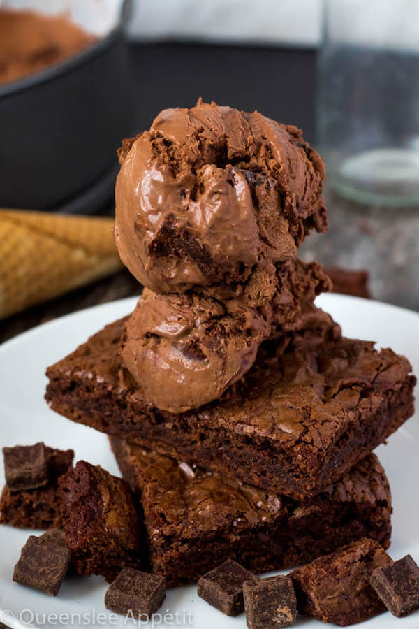 This No-Churn Brownie Fudge Swirl Ice Cream is for hardcore chocolate lovers only. This rich and creamy chocolate ice cream is loaded with chocolate chunks, chunks of brownies and swirled with silky ganache! 