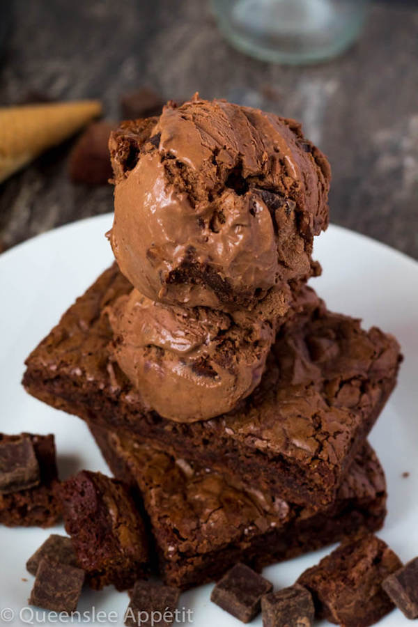 This No-Churn Brownie Fudge Swirl Ice Cream is for hardcore chocolate lovers only. This rich and creamy chocolate ice cream is loaded with chocolate chunks, chunks of brownies and swirled with silky ganache! 