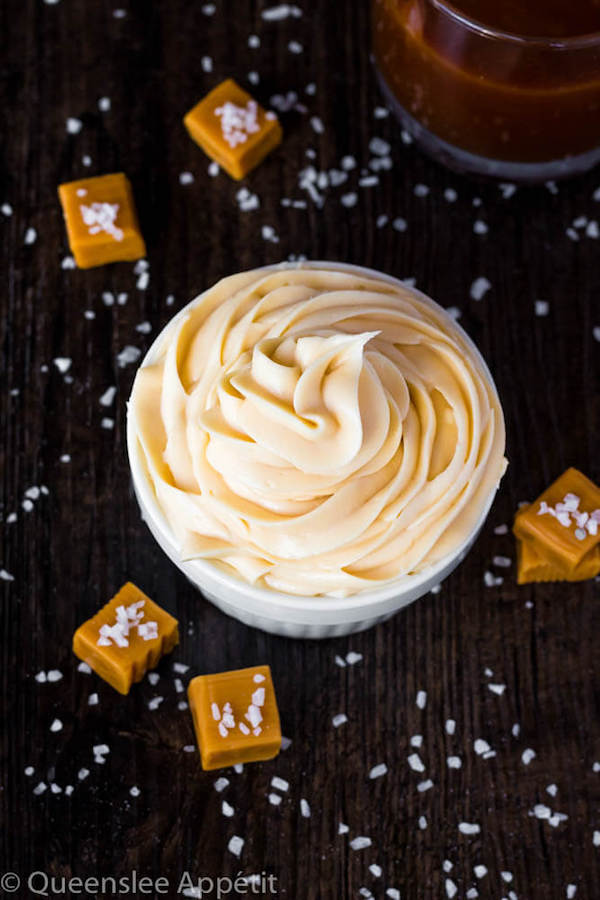 This Salted Caramel Cream Cheese Frosting is the best cream cheese frosting with sweet salted caramel flavour! This frosting is the perfect compliment for most flavours of cakes, cupcakes and many more desserts!