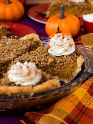 streusel pumpkin pie