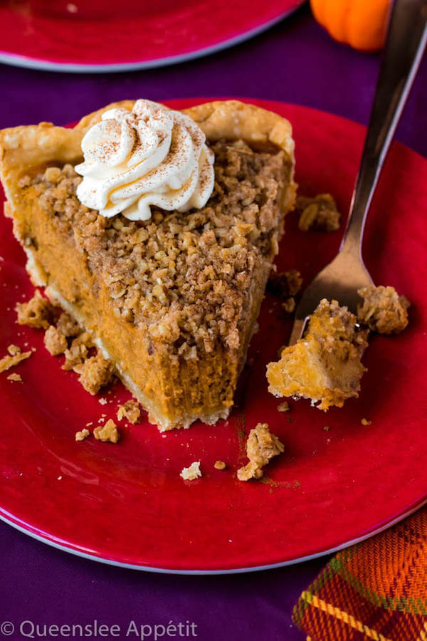 streusel pumpkin pie 