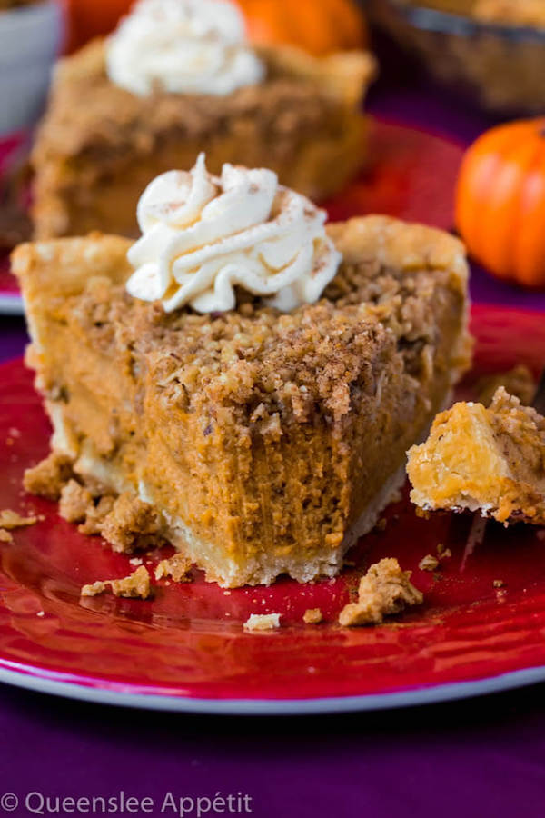 streusel pumpkin pie 