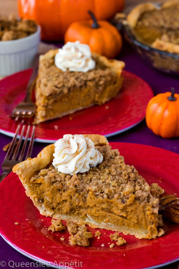 streusel pumpkin pie 