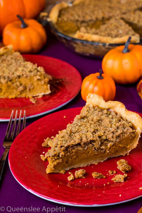 streusel pumpkin pie 