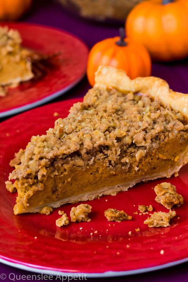 streusel pumpkin pie 