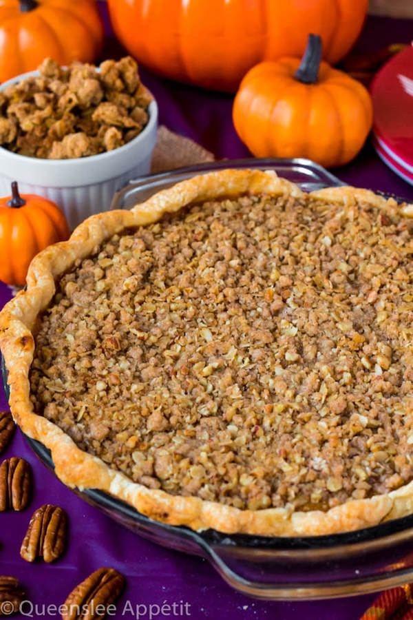 streusel pumpkin pie 