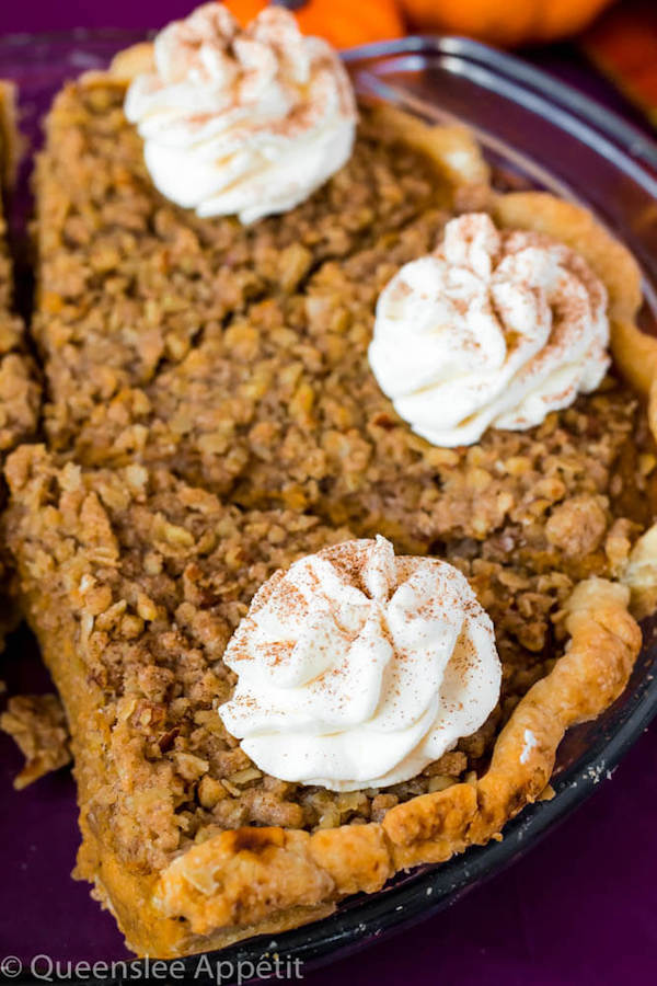 streusel pumpkin pie 