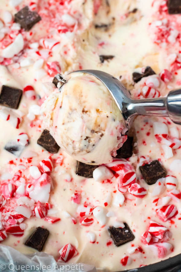 No-Churn Peppermint Bark Fudge Swirl Ice Cream