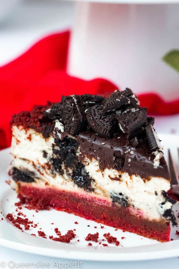 Red Velvet Oreo Cheesecake ~ Recipe  Queenslee Appétit