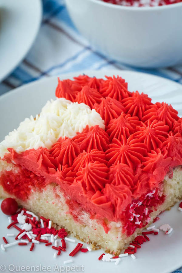 Canada day flag cake