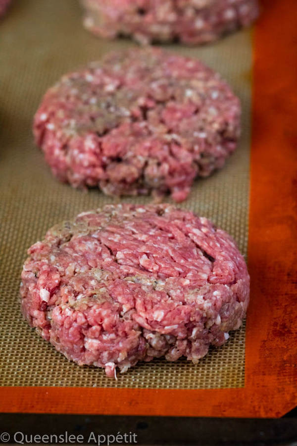 How to shape the perfect hamburger patties