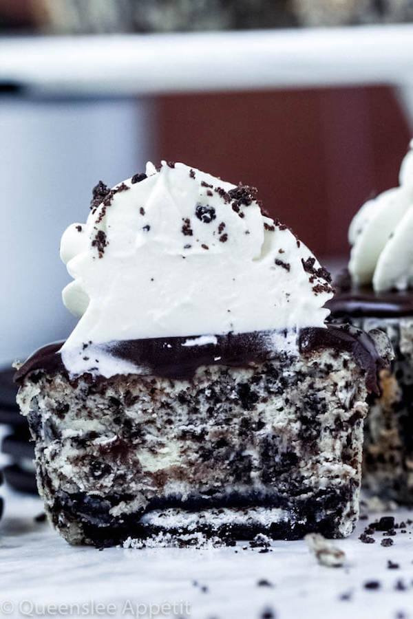 mini cookies and cream cheesecakes cut in half