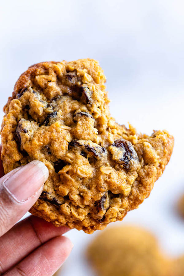 soft and chewy oatmeal raisin cookies