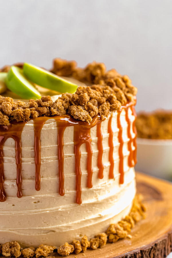 close up side view of caramel apple crumble cake