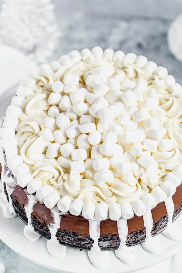 marshmallow and whipped cream topping of chocolate cheesecake